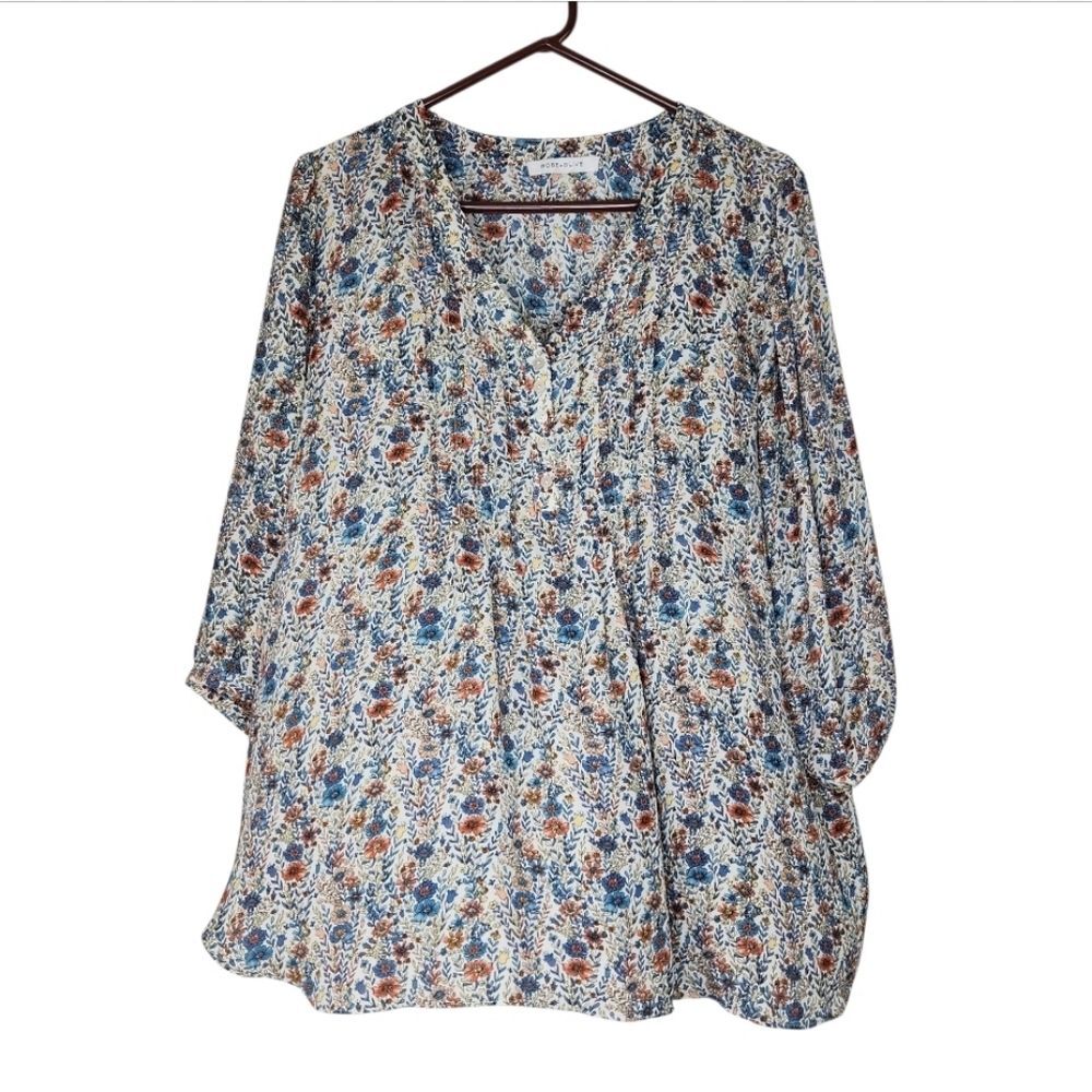 Rose + Olive White & Blue Floral Pleated Button Neck Balloon Sleeve Blouse 2X/3X